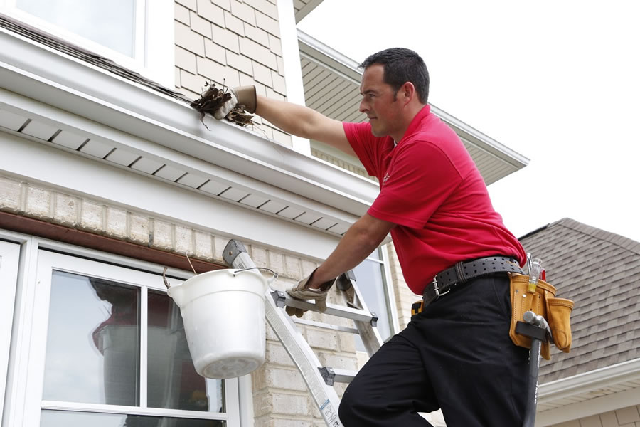 Gutter Cleaning in Lower Makefield Township, PA